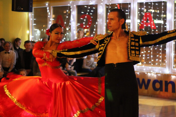 KADRA KATOWICE – CEZAR-KATERINA